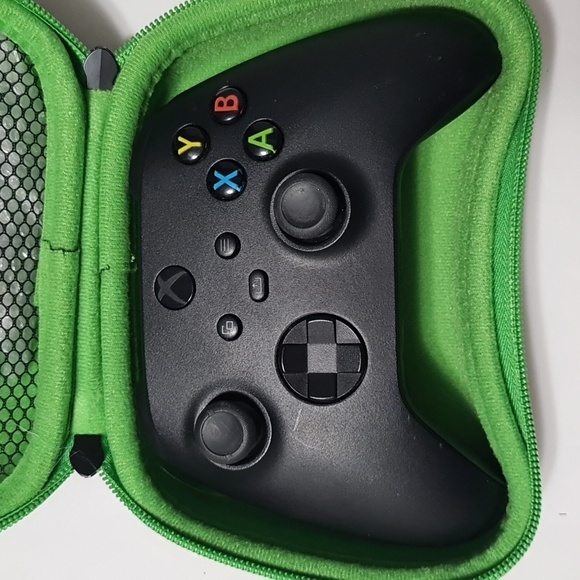 SURGE Gaming controller - Picture 2 of 8